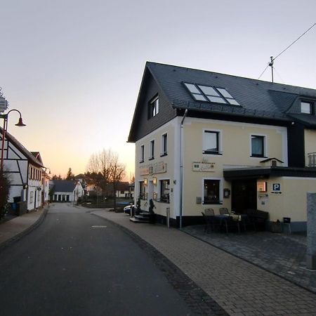 Hotel & Restaurant Huellen Barweiler Esterno foto