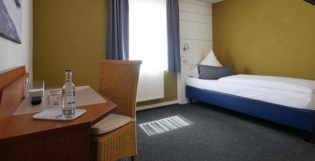 Hotel & Restaurant Huellen Barweiler Esterno foto