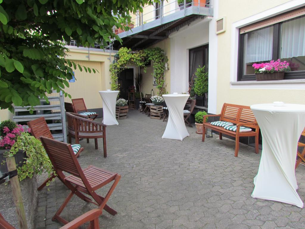 Hotel & Restaurant Huellen Barweiler Esterno foto
