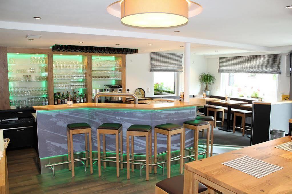 Hotel & Restaurant Huellen Barweiler Esterno foto